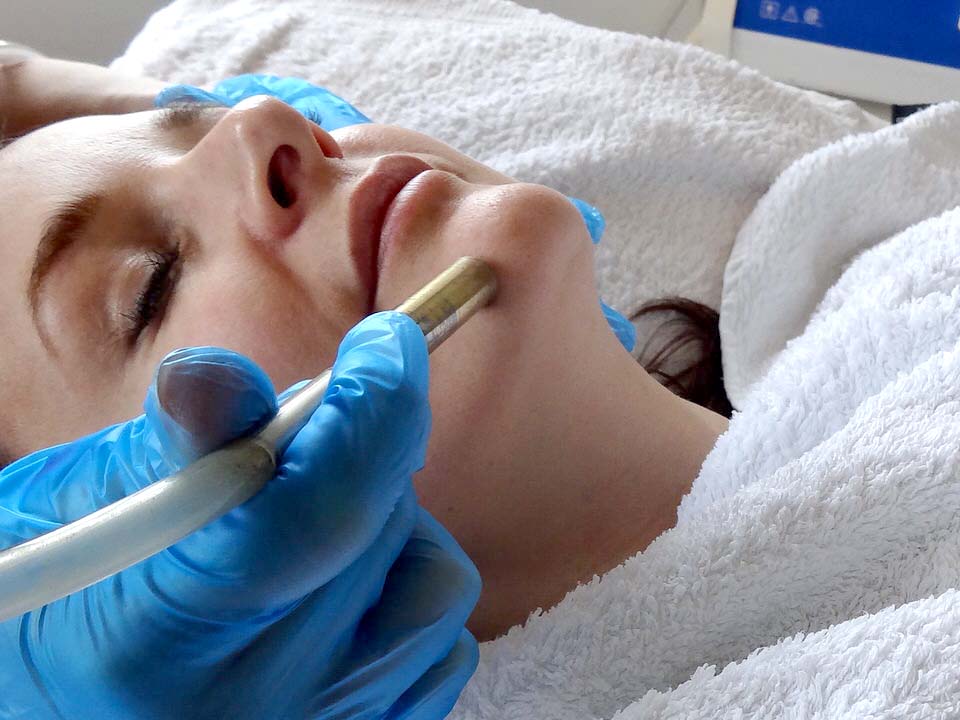 Microdermabrasion in poole